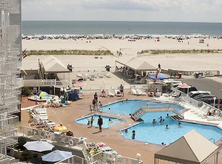 El Coronado Resort